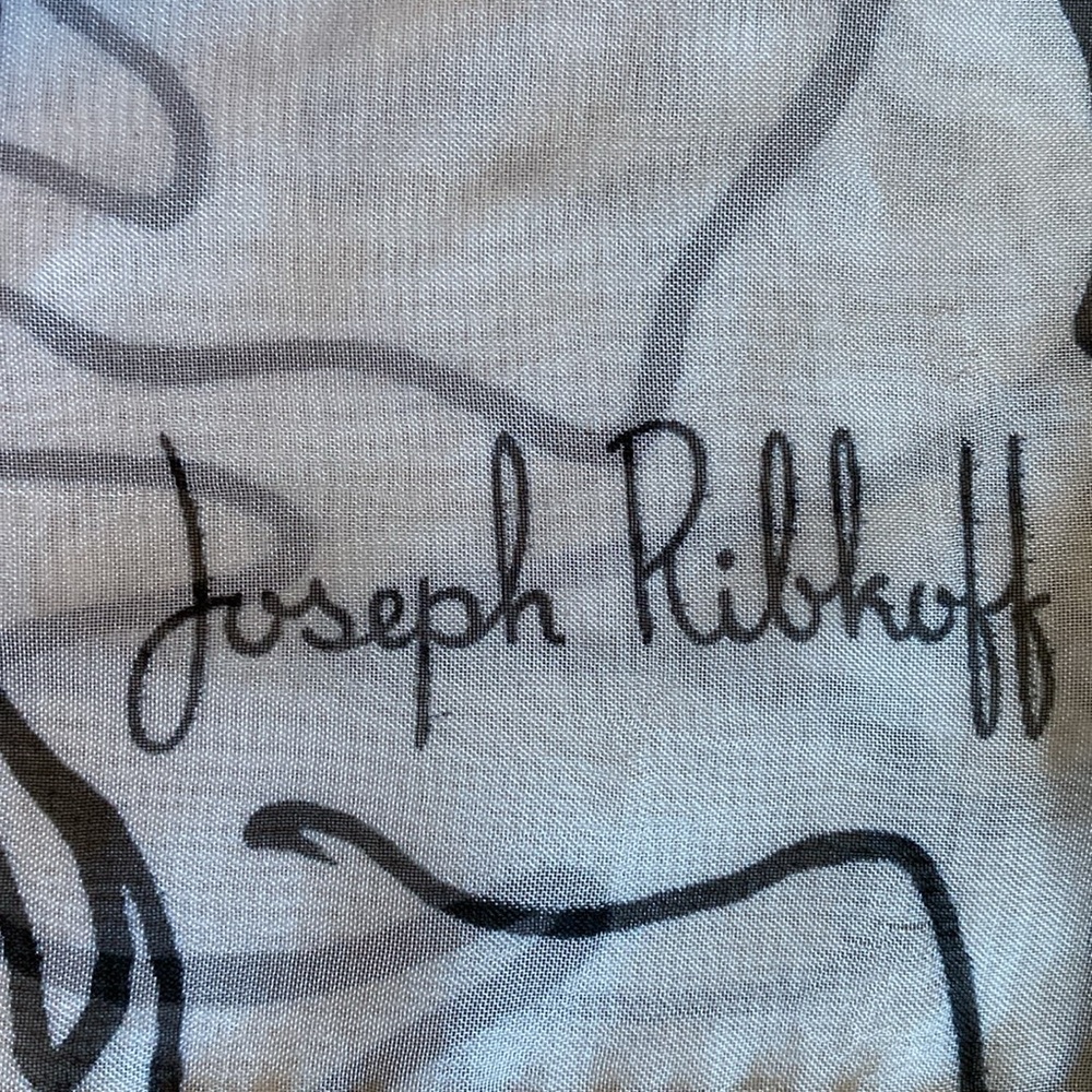 Signed JOSEPH RIBKOFF WOMEN'S PRINTED FACES Wrap/Scarf